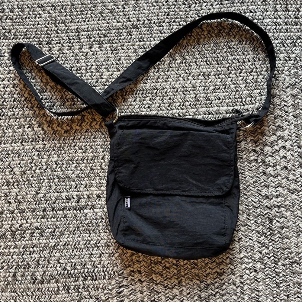 Peak Gear Black RFID Block Crossbody Messenger Bag